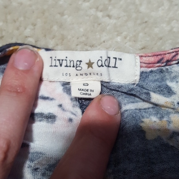 Floral Print Blouse - Picture 2 of 3